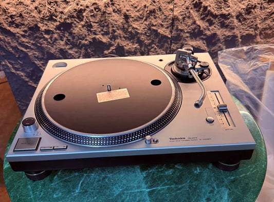 Technics SL-1200MK5 DJ Turntable with Slipmat – product view