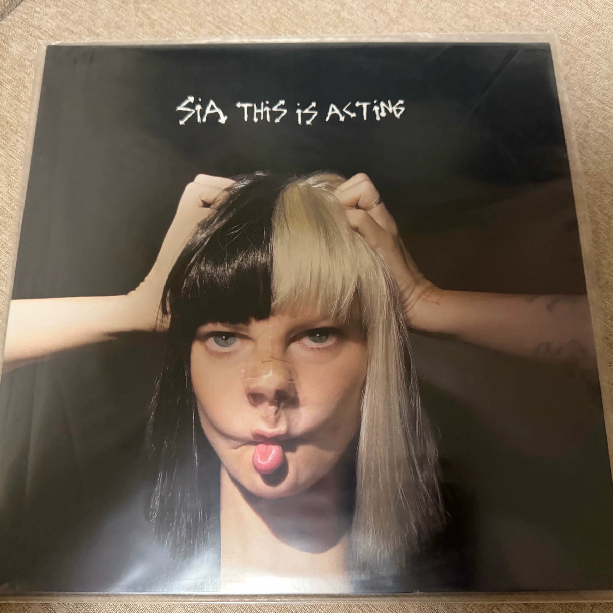 Sia – This Is Acting – Black & White Vinyl 2LP