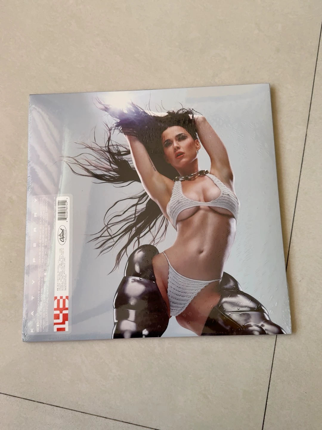 Katy Perry – 143 – Transparent Vinyl LP — detail 2