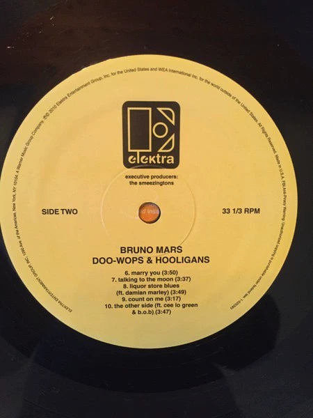 Bruno Mars – Doo-Wops & Hooligans – Vinyl (LP) — photo 4