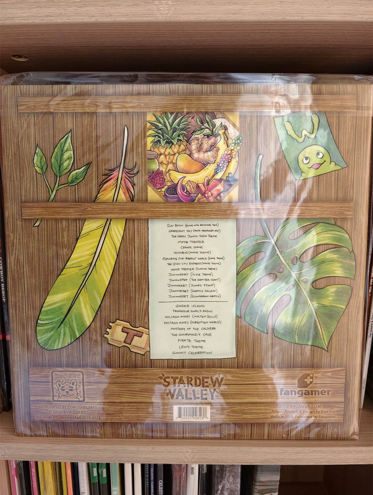 ConcernedApe – Stardew Valley 1.4 & 1.5 – Yellow Vinyl LP – actual item photograph 2