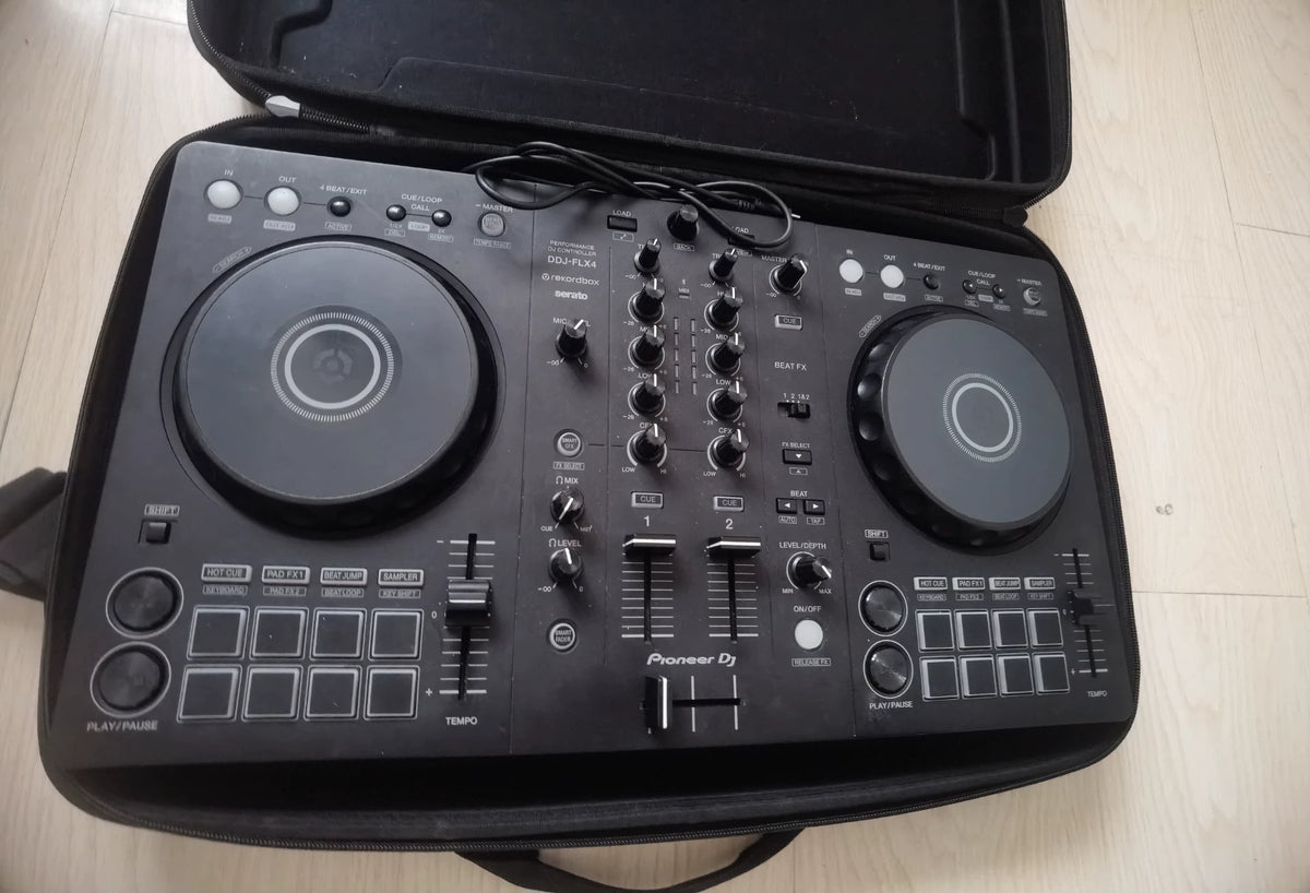 Pioneer DJ DDJ-FLX4 – Used DJ Controller – actual item photograph 6