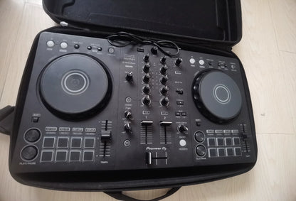 Pioneer DJ DDJ-FLX4 – Used DJ Controller – actual item photograph 6