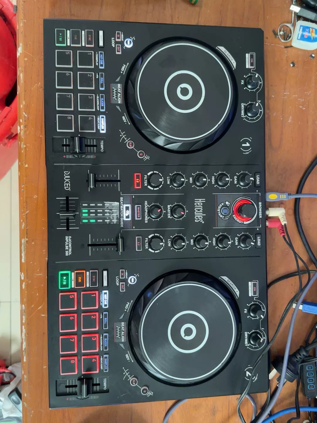 Hercules DJControl Inpulse 300 – DJ Controller – Pre-Owned