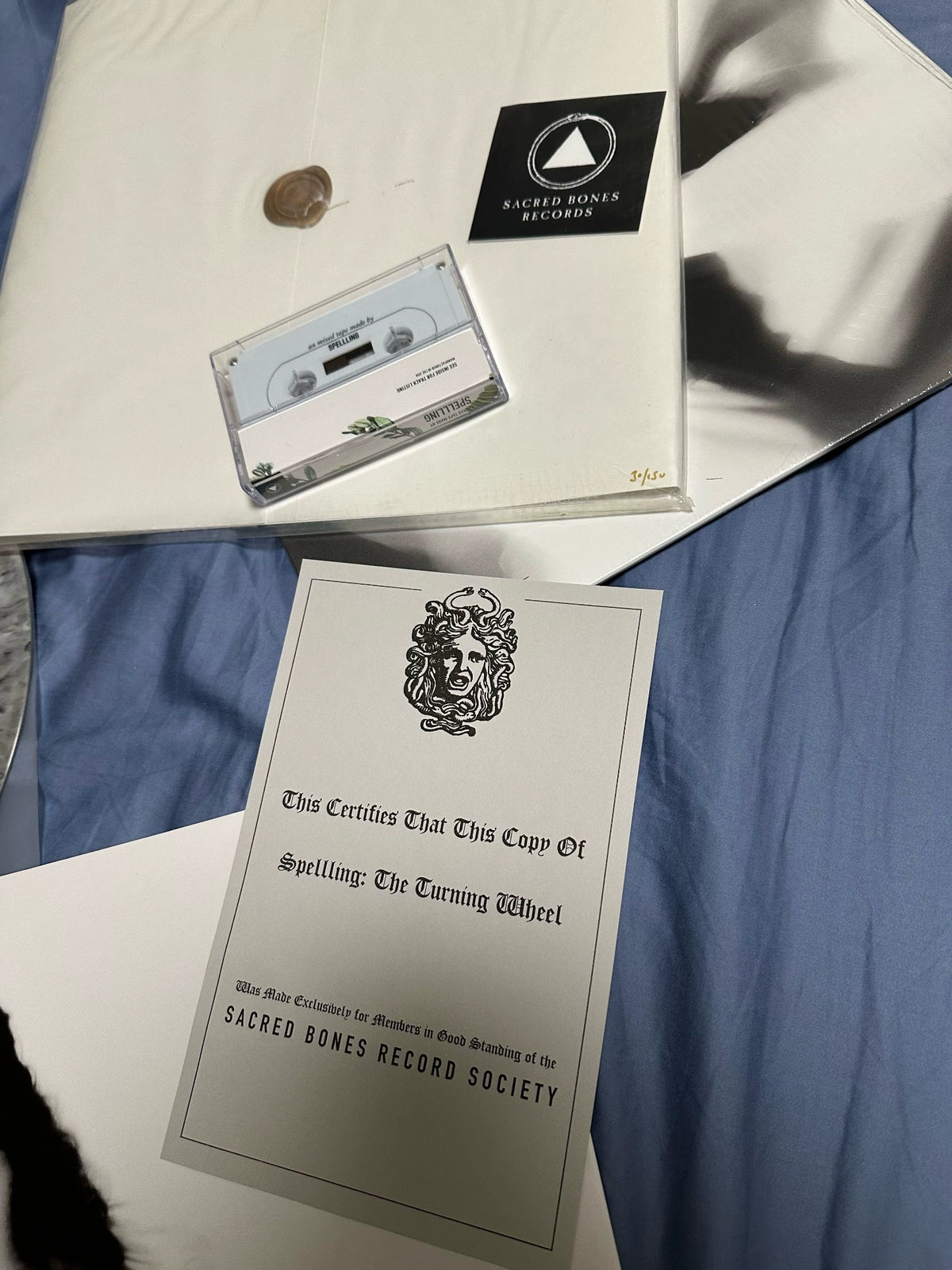 SPELLLING – The Turning Wheel – Record Society Marble 2LP + Cassette – detail 2