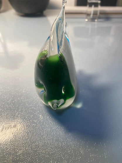 Blue, White and Green Glass Fish Figurine – source photo 3