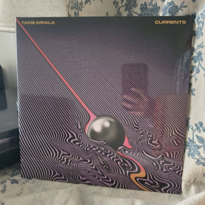 Tame Impala – Currents – Vinyl (2LP) — photo 3