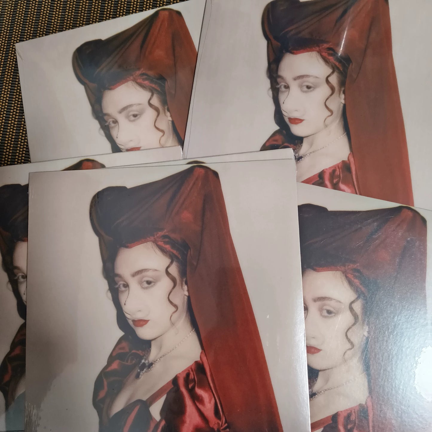 Chappell Roan – Good Luck, Babe! – Opaque Red Vinyl 7-inch (LP) — photo 3