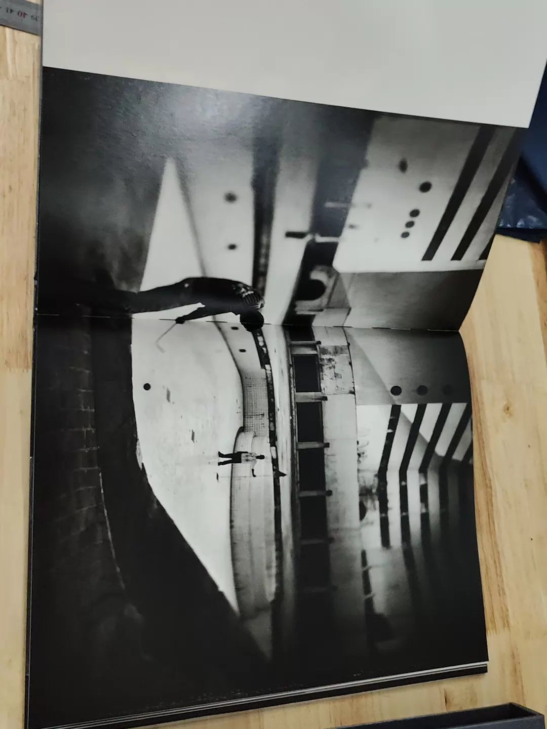 Tomasz Gudzowaty and Karl Lagerfeld – Photography as a New Kind of Love Poem — product detail 4