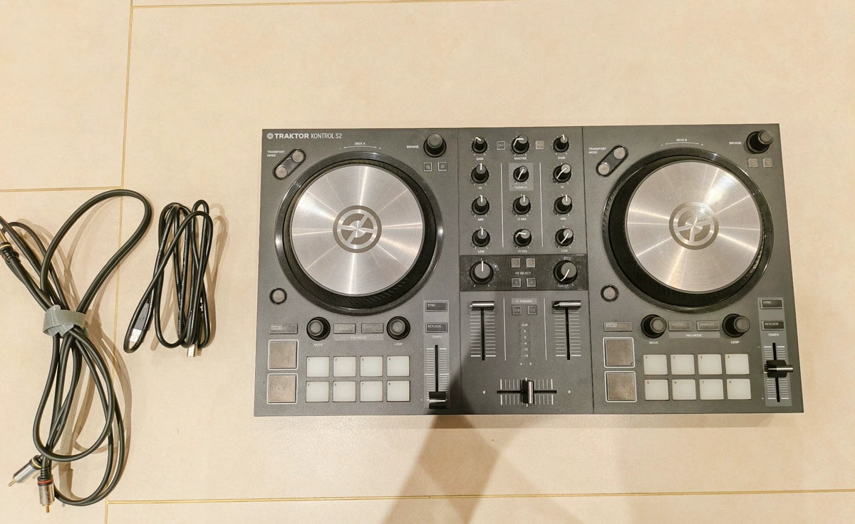 Native Instruments Traktor Kontrol S2 MK3 – Used DJ Controller – actual item photograph 3
