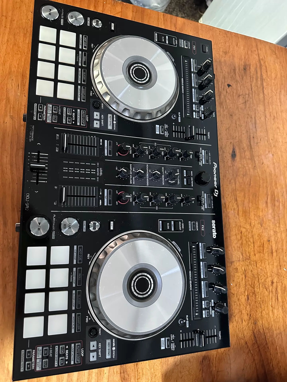 Pioneer DJ DDJ-SR2 – Used DJ Controller – actual item photograph 3