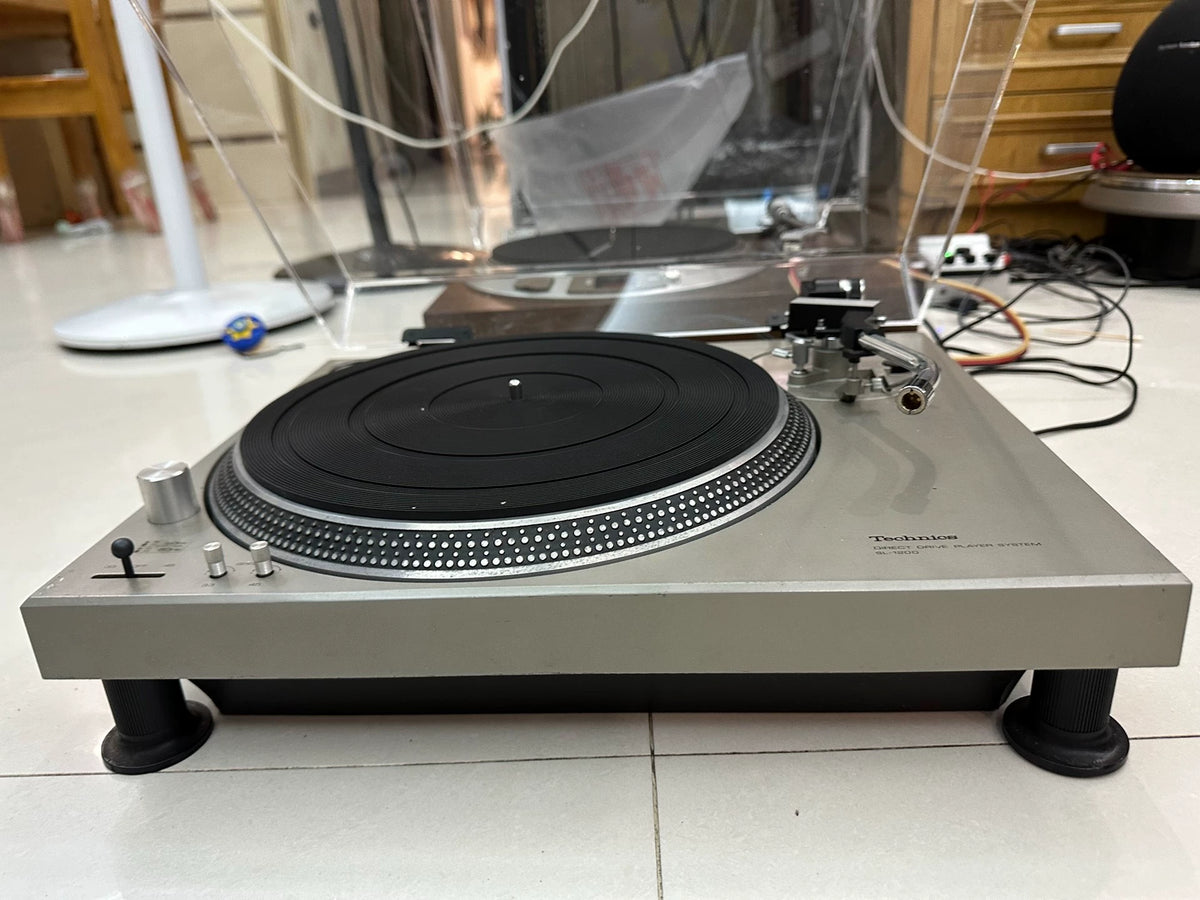 Technics SL-1200 – Vintage Silver Turntable, 100V – detail 5