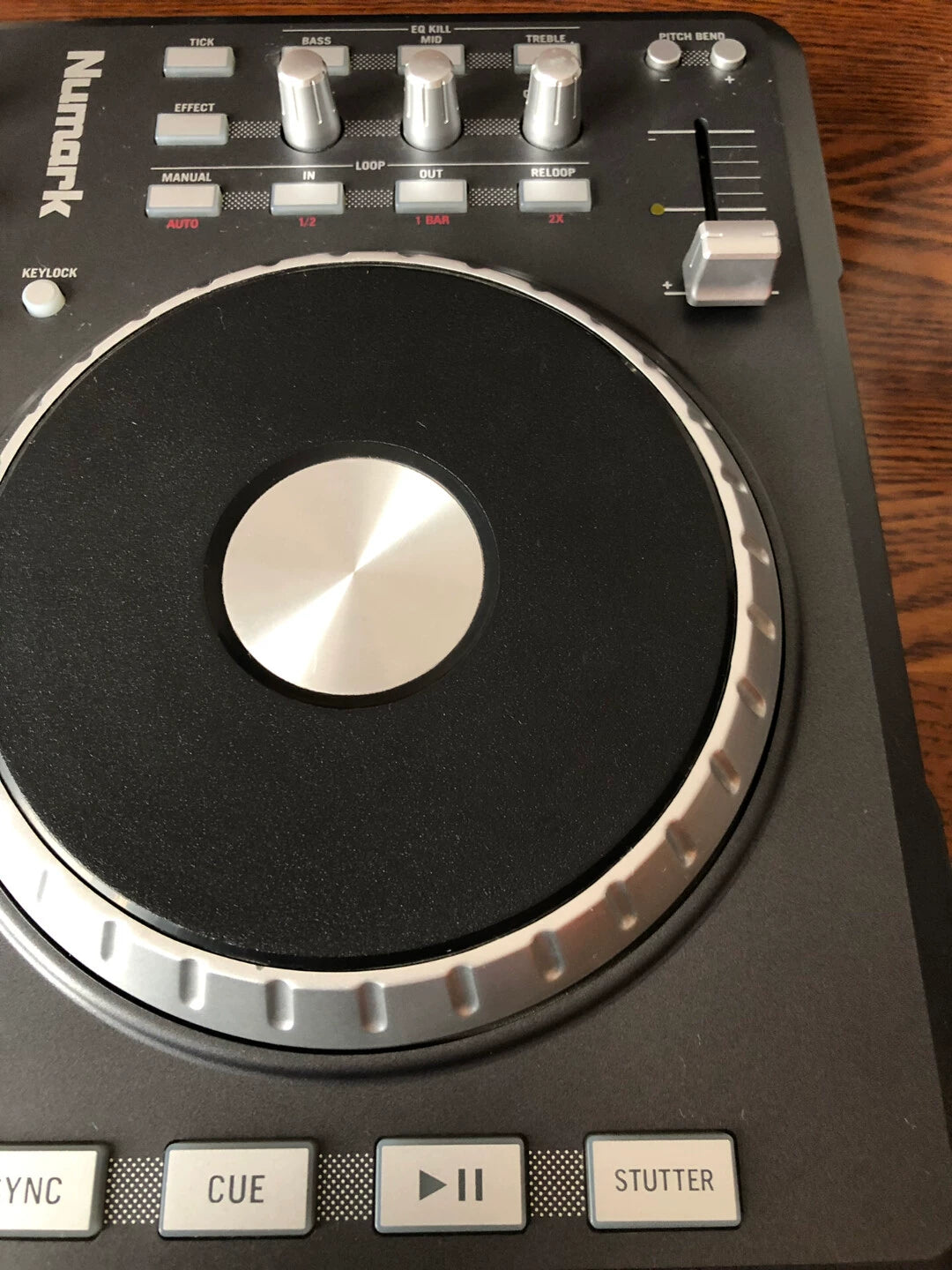 Numark Mixtrack Pro – DJ Controller with Cables & Documentation – actual item photograph 4
