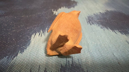 Miniature Wooden Penguin – Carved Decorative Object – photo 7