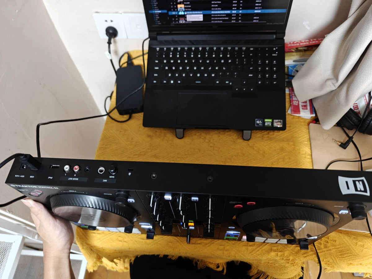 Native Instruments Traktor Kontrol S2 MK3 – Used DJ Controller – actual item photograph 4