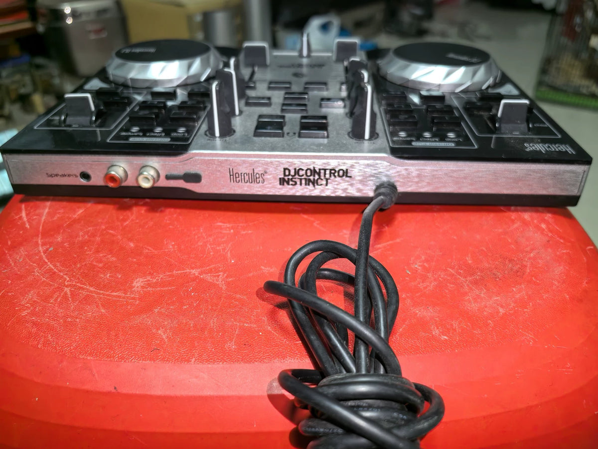 Hercules DJControl Instinct S Series – USB DJ Controller – actual item photograph 5