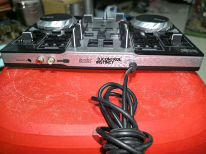 Hercules DJControl Instinct S Series – USB DJ Controller – actual item photograph 5