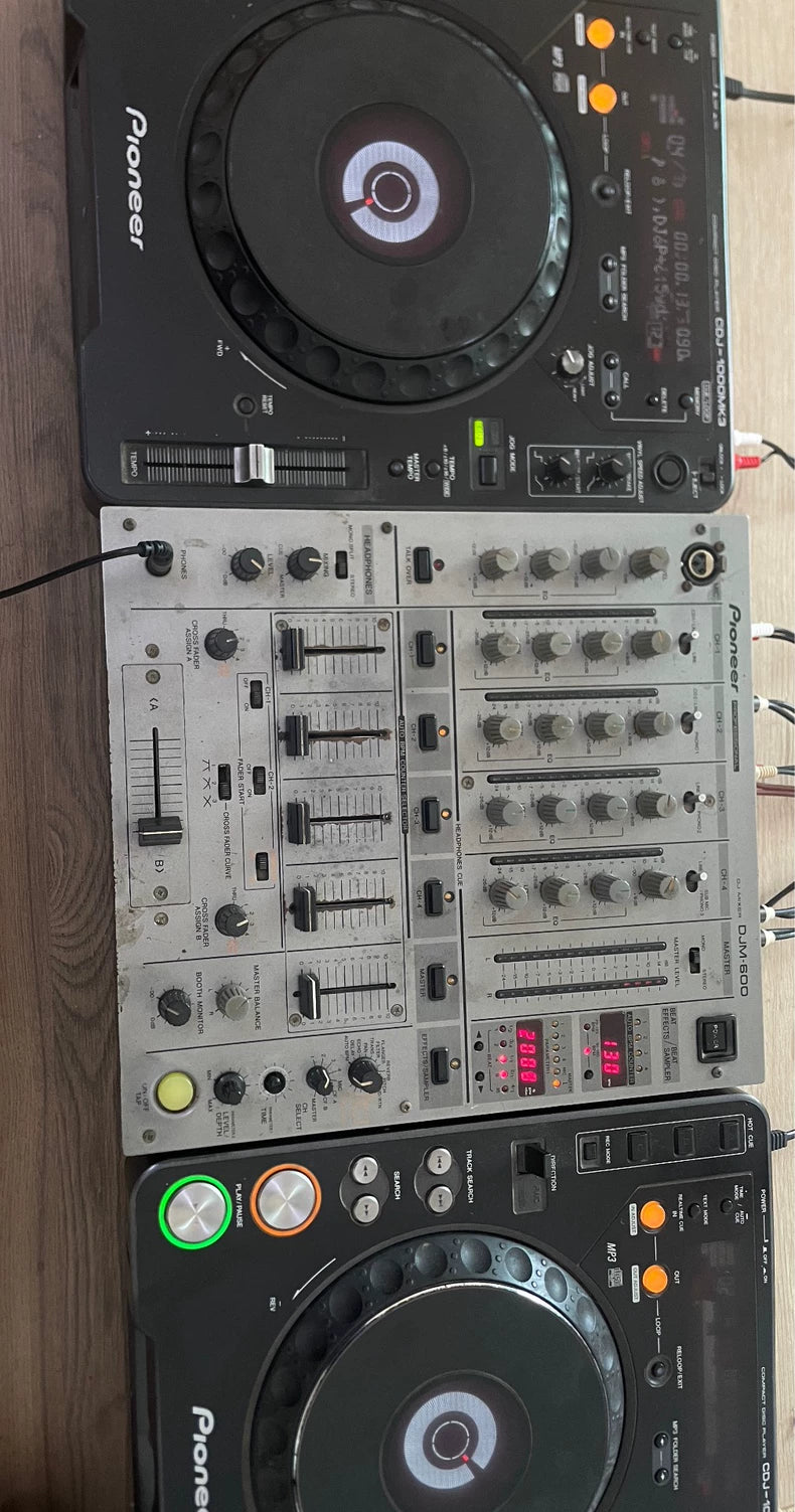 Pioneer DJ CDJ-1000MK3 + DJM-600 Mixer Set – image 3