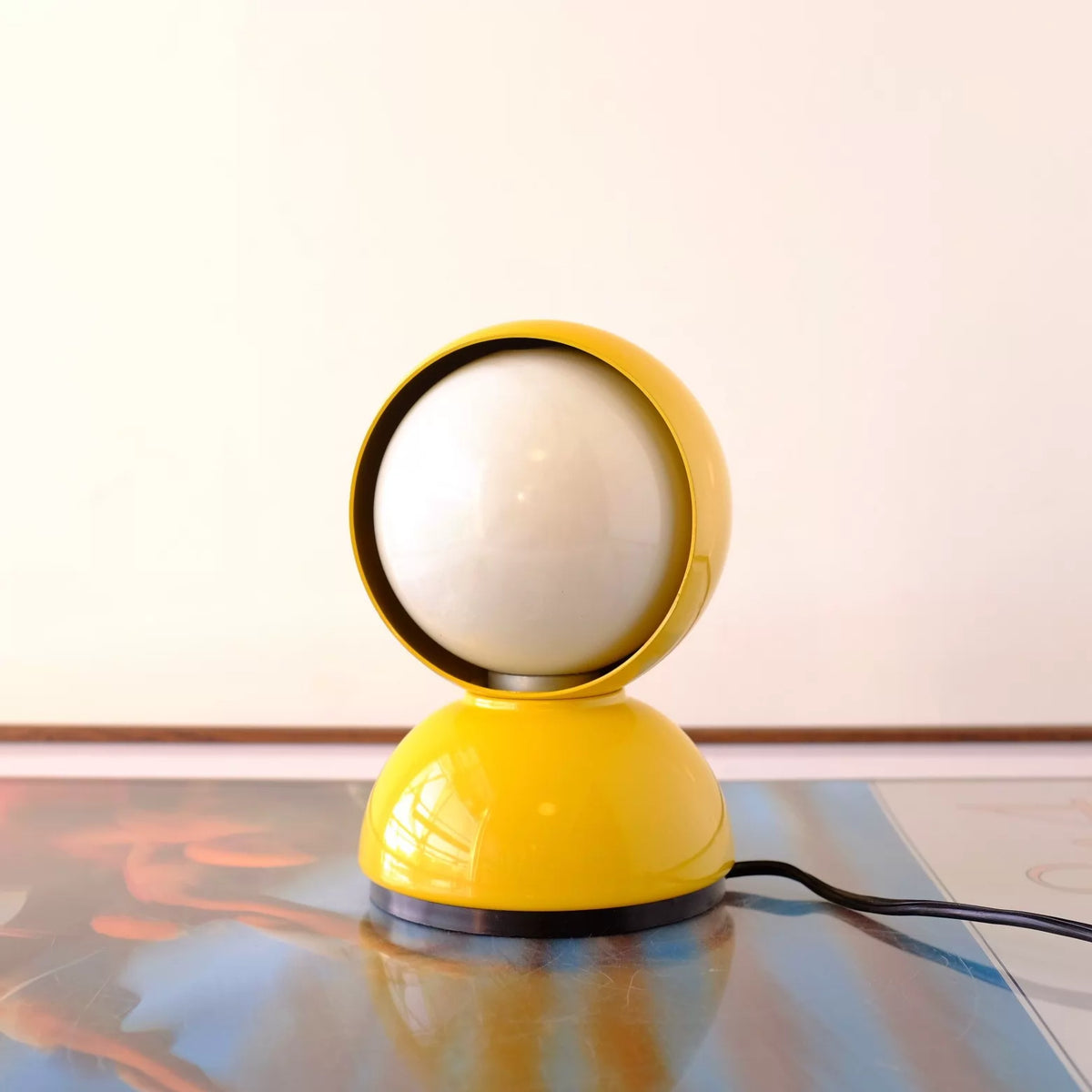 Artemide Eclisse Yellow Table Lamp by Vico Magistretti – 1970s Vintage — original seller image 1