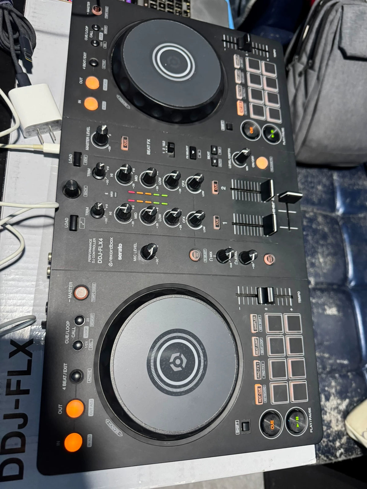 Pioneer DJ DDJ-FLX4 – Used DJ Controller – actual item photograph 2