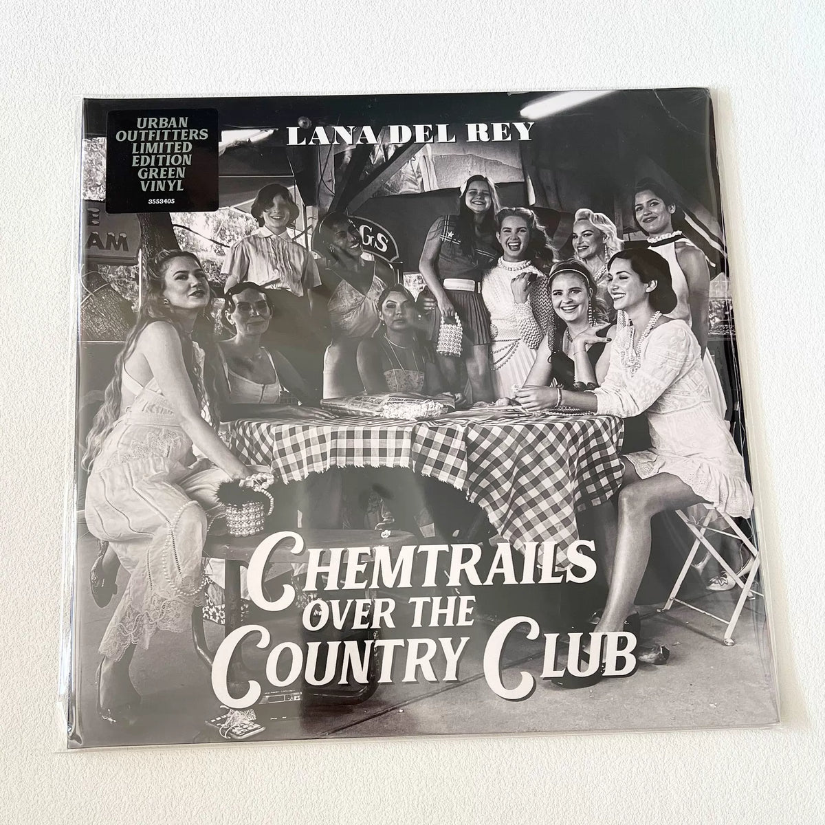Lana Del Rey – Chemtrails Over The Country Club – UO Green Vinyl LP