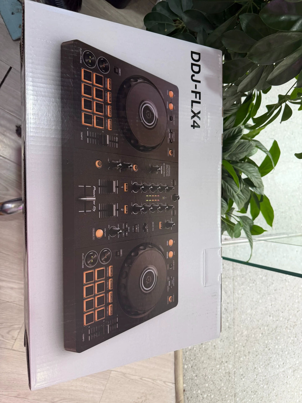 Pioneer DJ DDJ-FLX4 – Sealed Two-Channel Controller – detail 2