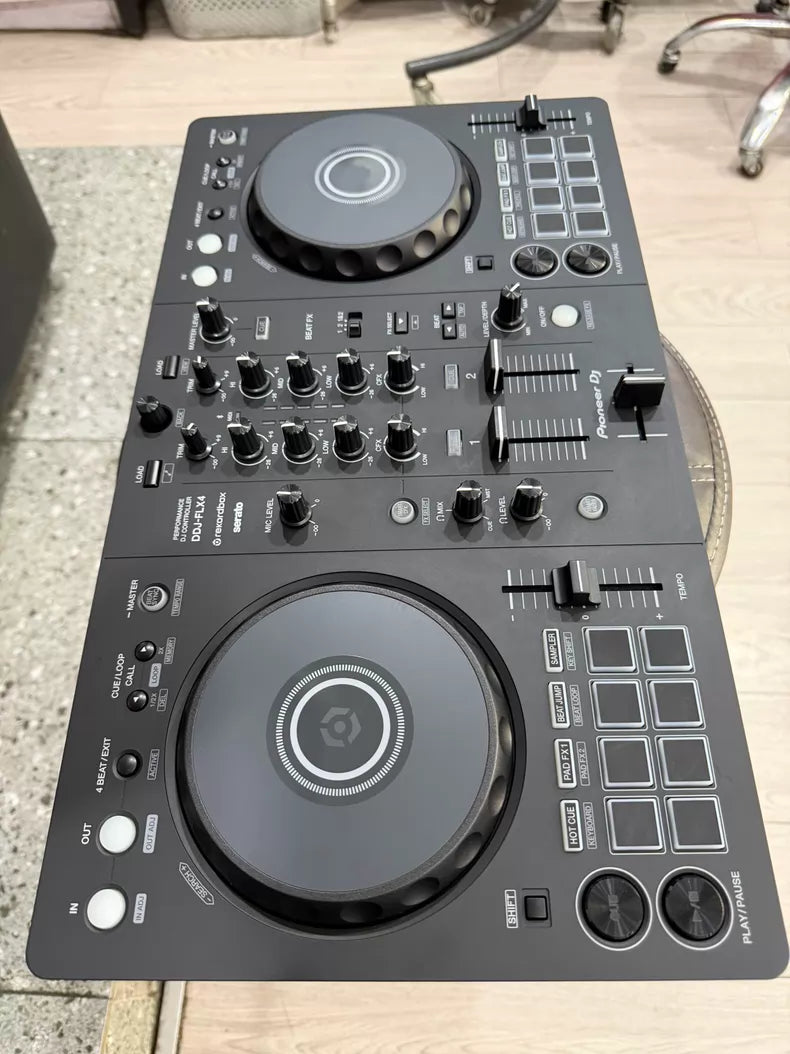 Pioneer DJ DDJ-FLX4 – Two-Channel DJ Controller