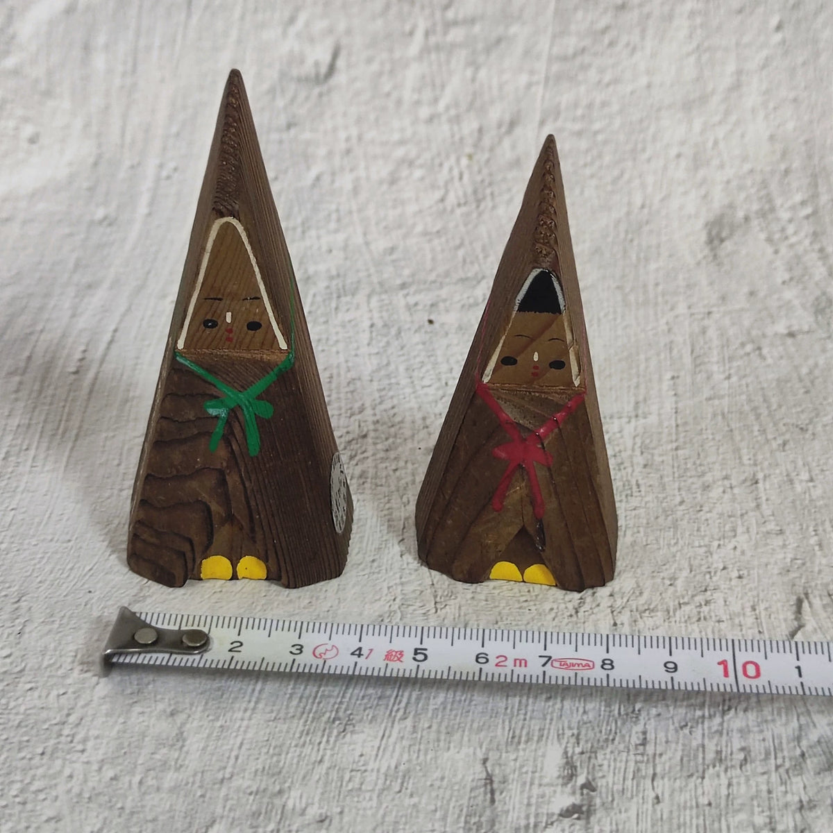 Pair of Triangular Wooden Couple Kokeshi – source photo 7