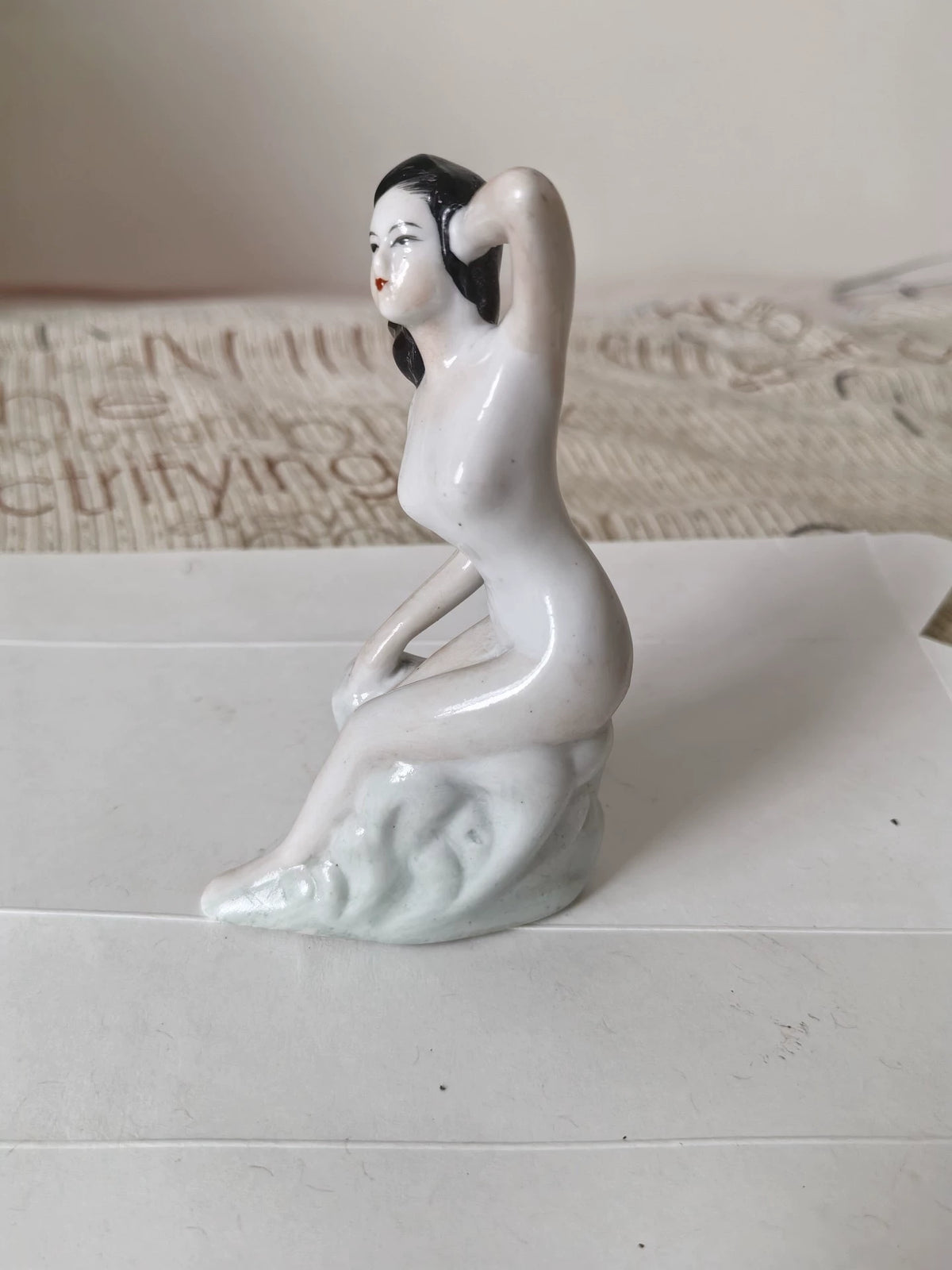 Vintage Seated Woman Porcelain Figurine, 12 cm – photo 2