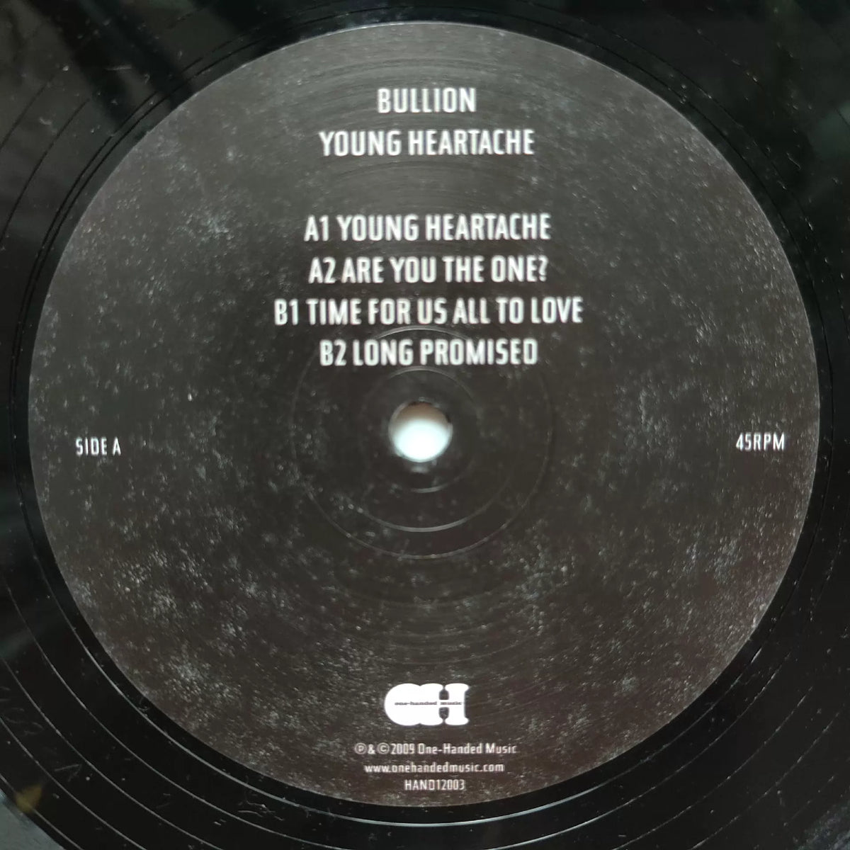 Bullion – Young Heartache (Vinyl EP) – source photo 3