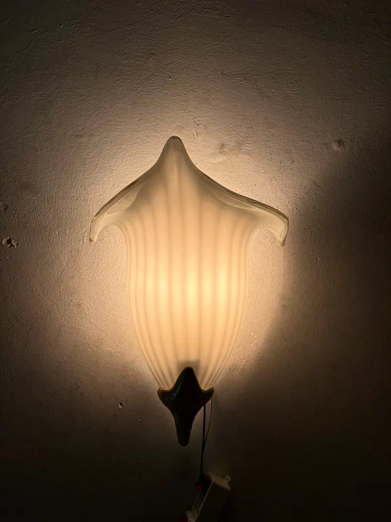 Vintage Italian Murano Tulip Glass Wall Sconce — detail 6