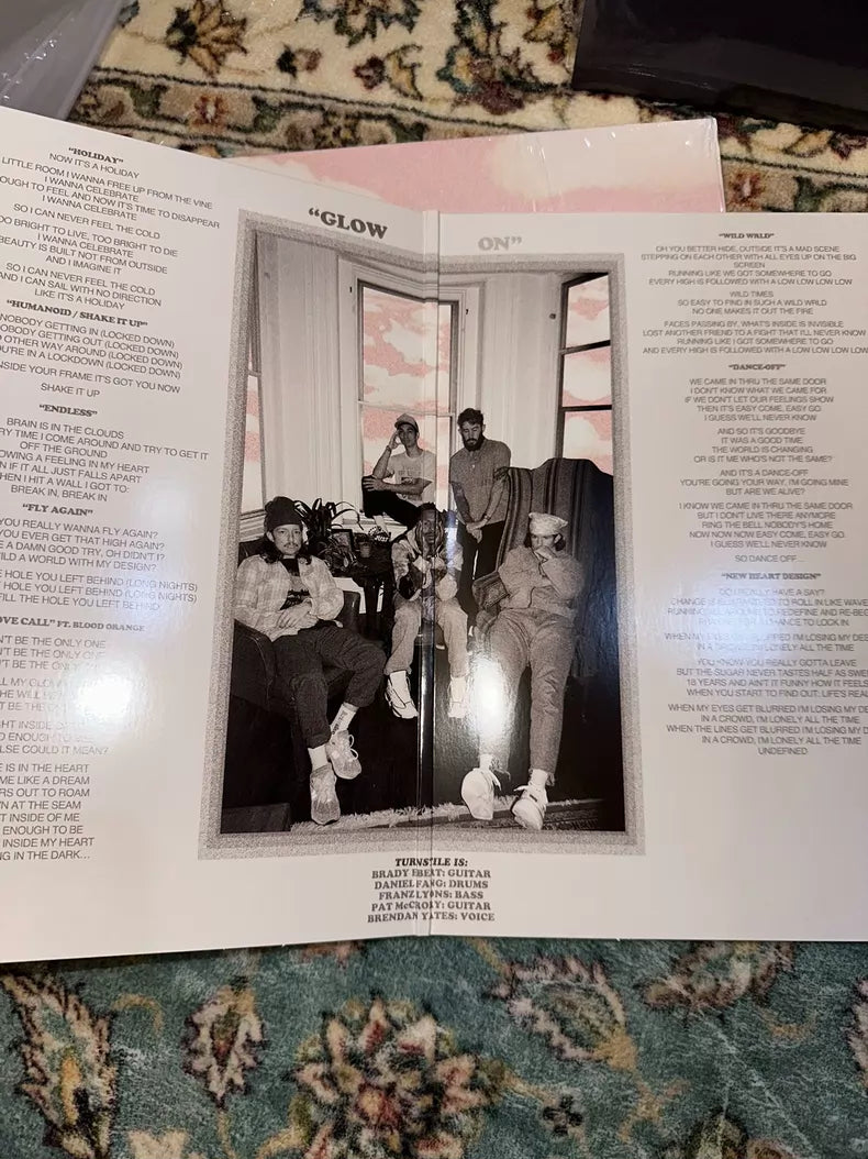 Turnstile – Glow On (LP) – source photograph 5