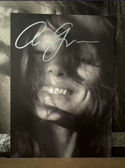 Ariana Grande – Petal Signed Blue, Teal and Silver Vinyl LP – 預售