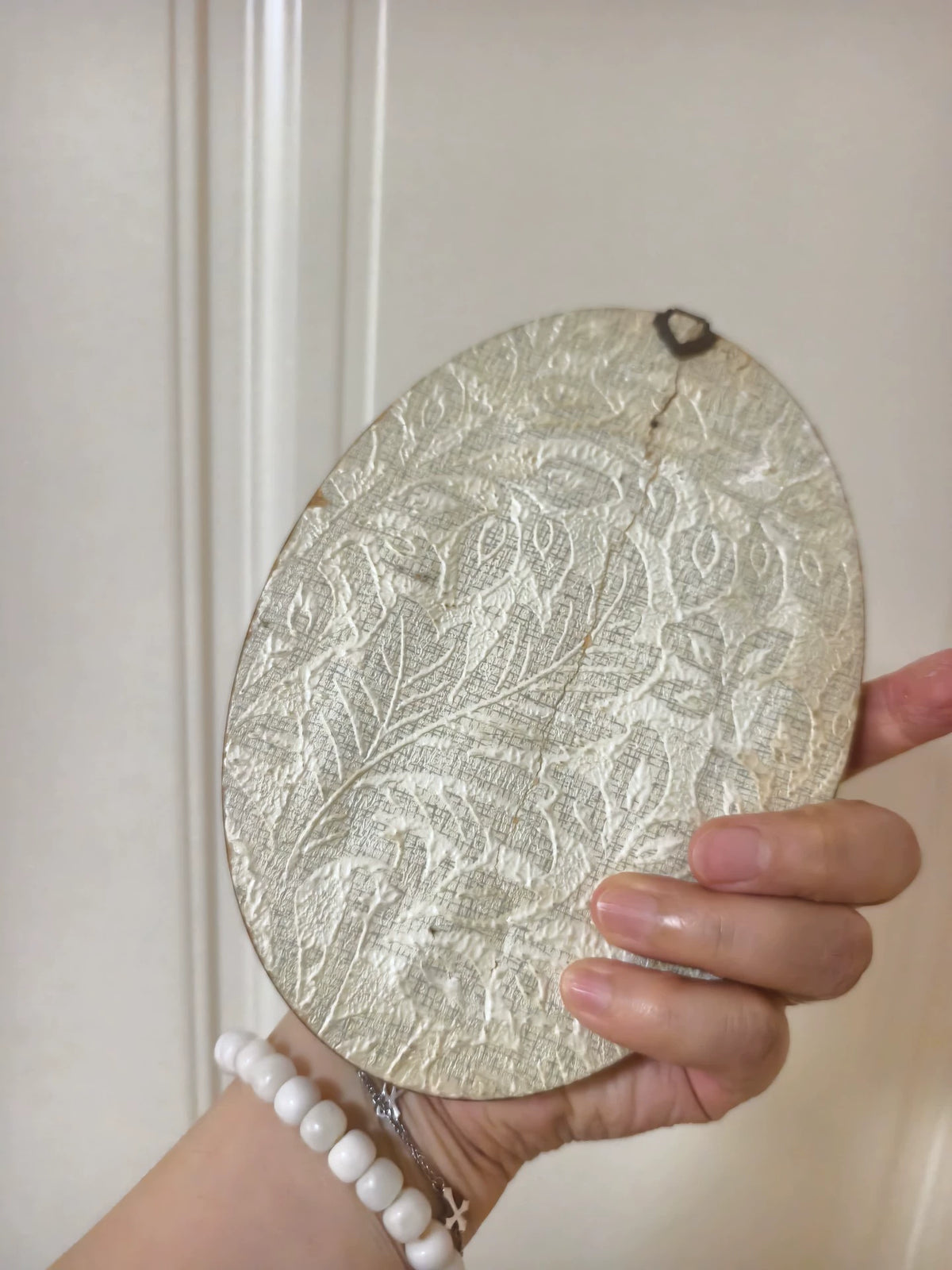 Oval Floral Painting – Small Gold-Tone Frame