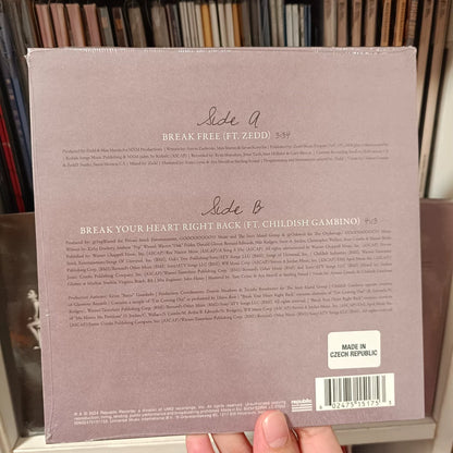 Ariana Grande – Break Free / Break Your Heart Right Back – Pink 7-Inch Vinyl
