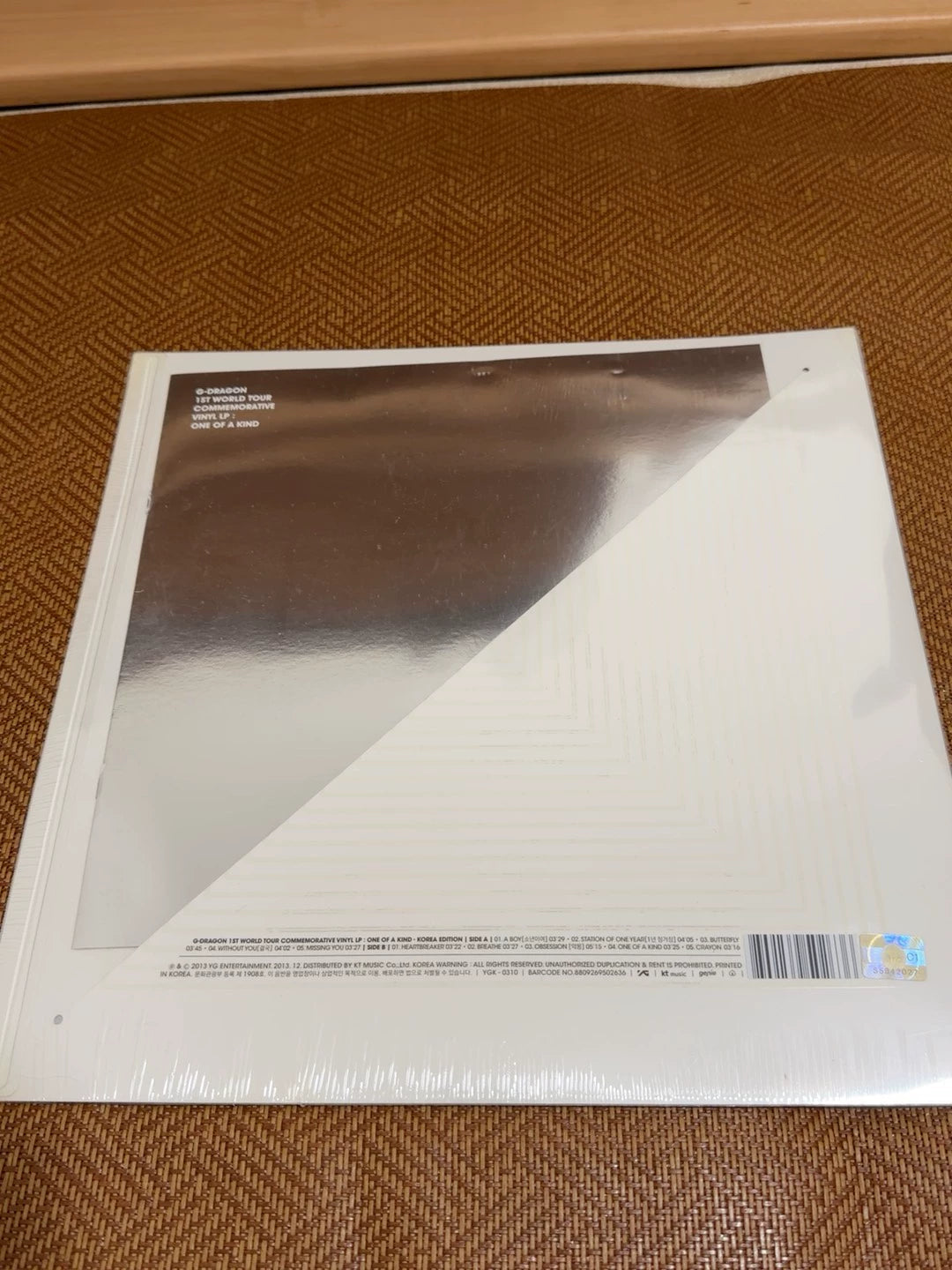 G-Dragon – One of a Kind, Silver Vinyl (LP) – photo 2