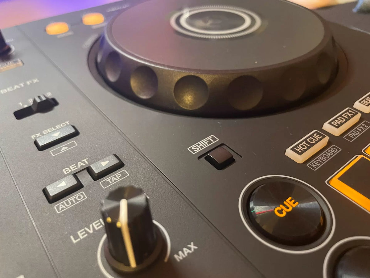 Pioneer DJ DDJ-FLX4 Controller – Used – actual item photograph 7