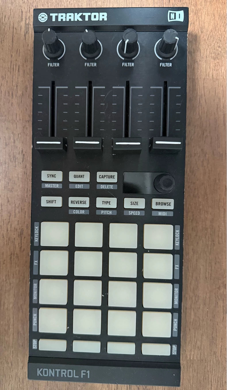 Native Instruments Traktor Kontrol F1 DJ Controller – source photograph 1