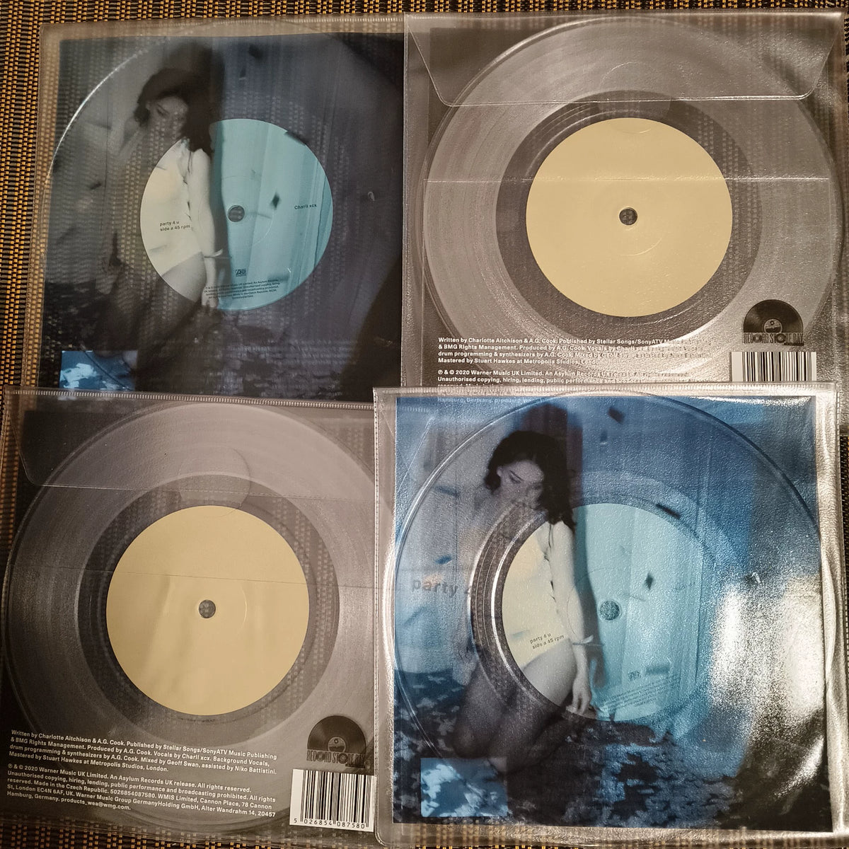 Charli xcx – party 4 u – RSD 2026 Clear Vinyl 7-inch (LP) — photo 3
