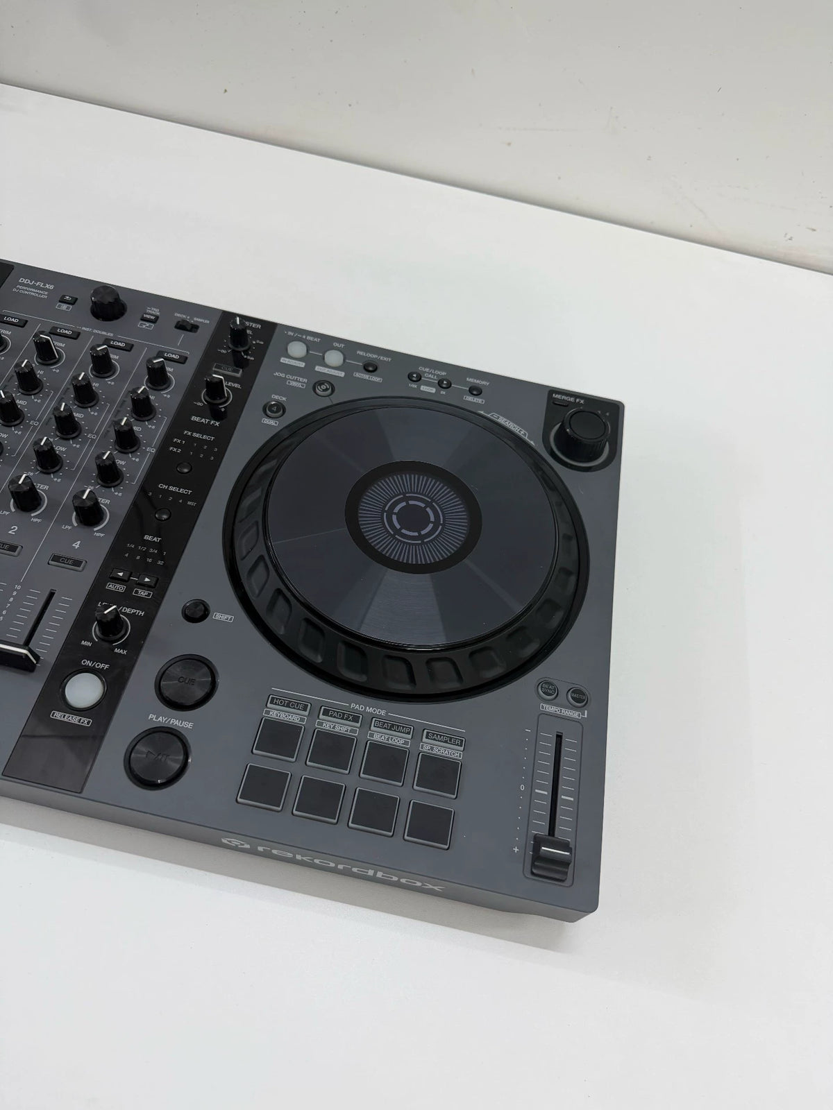 Pioneer DJ DDJ-FLX6-GT – Graphite DJ Controller – actual item photograph 4