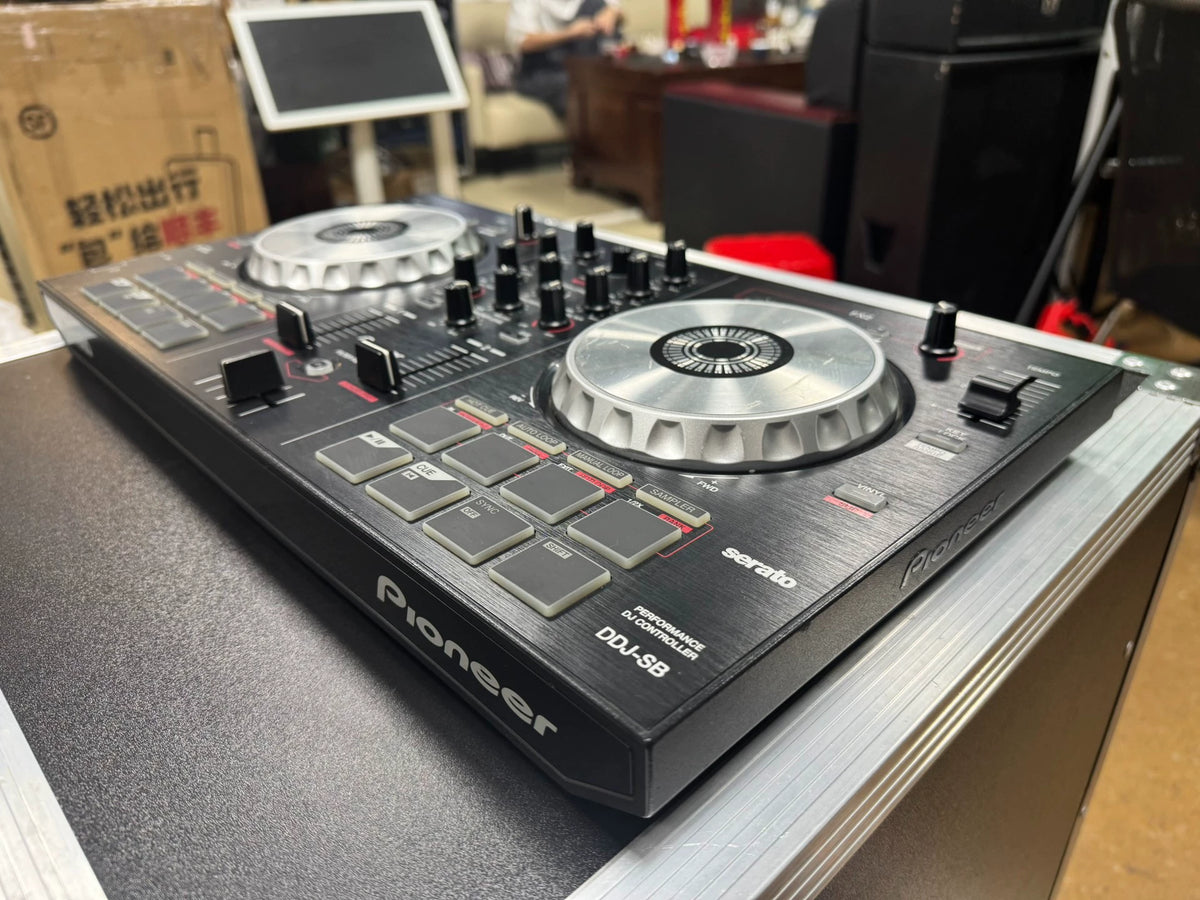 Pioneer DDJ-SB DJ Controller – Used – actual item photograph 6