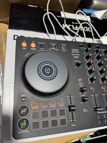 Pioneer DJ DDJ-FLX4 – Used DJ Controller – actual item photograph 4