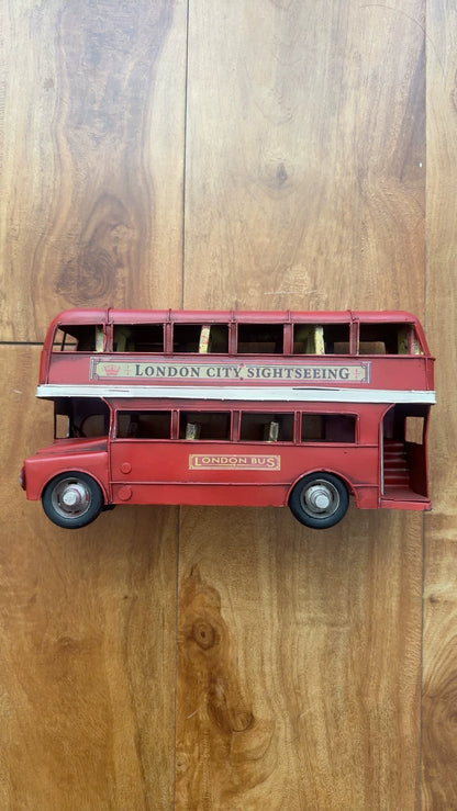 British Double-Decker Bus – Vintage-Style Metal Model – actual product photo 1