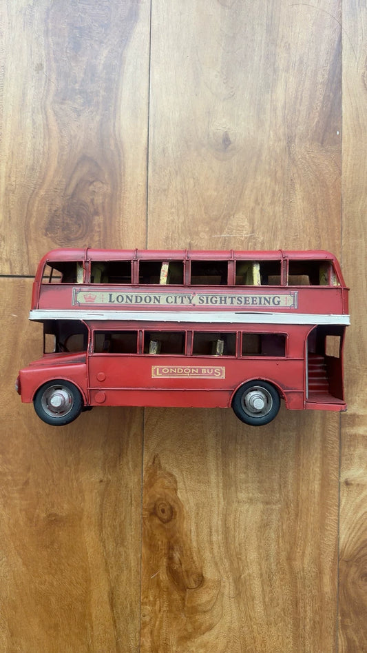 British Double-Decker Bus – Vintage-Style Metal Model – actual product photo 1