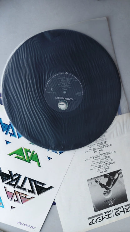 Asia – Astra – Japanese Vinyl LP with Lyric Insert – detail 4