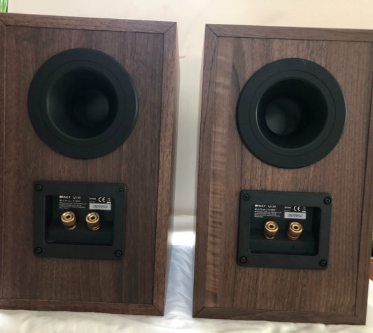 KEF Q150 Bookshelf Speakers, Walnut, Pair – photo 1
