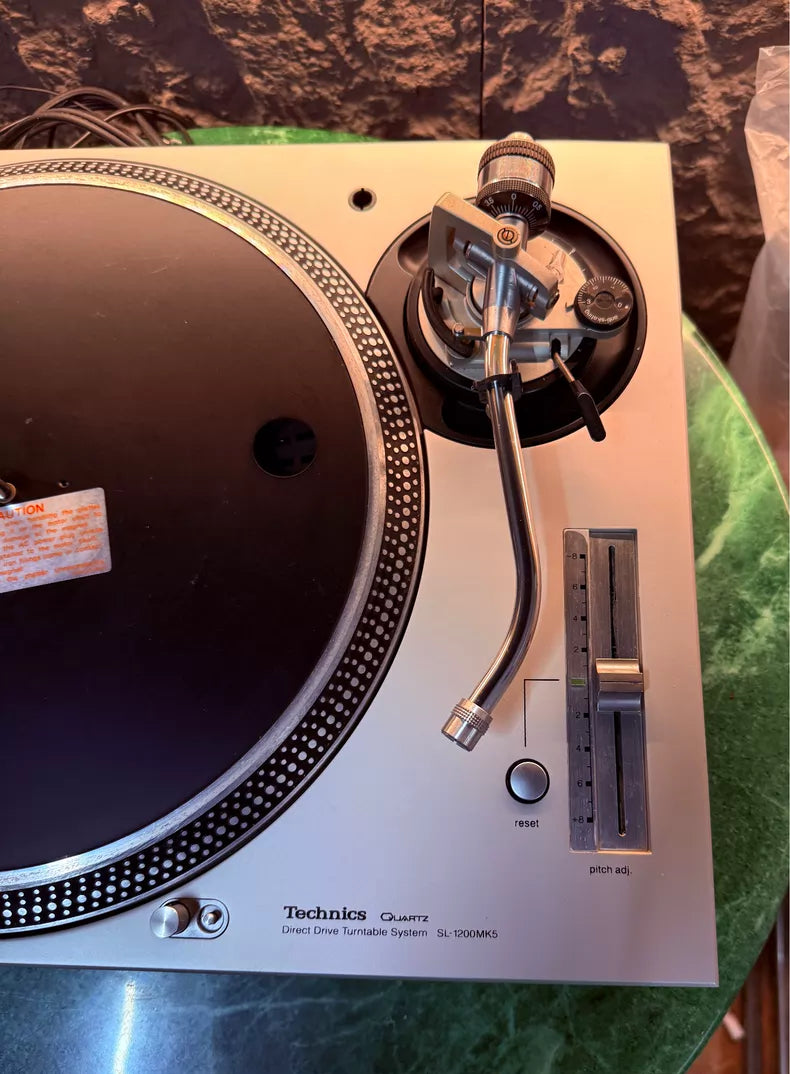 Technics SL-1200MK5 DJ Turntable with Slipmat – image 3