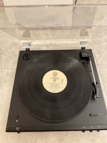 Audio-Technica AT-LP60XBT Bluetooth Turntable — Black