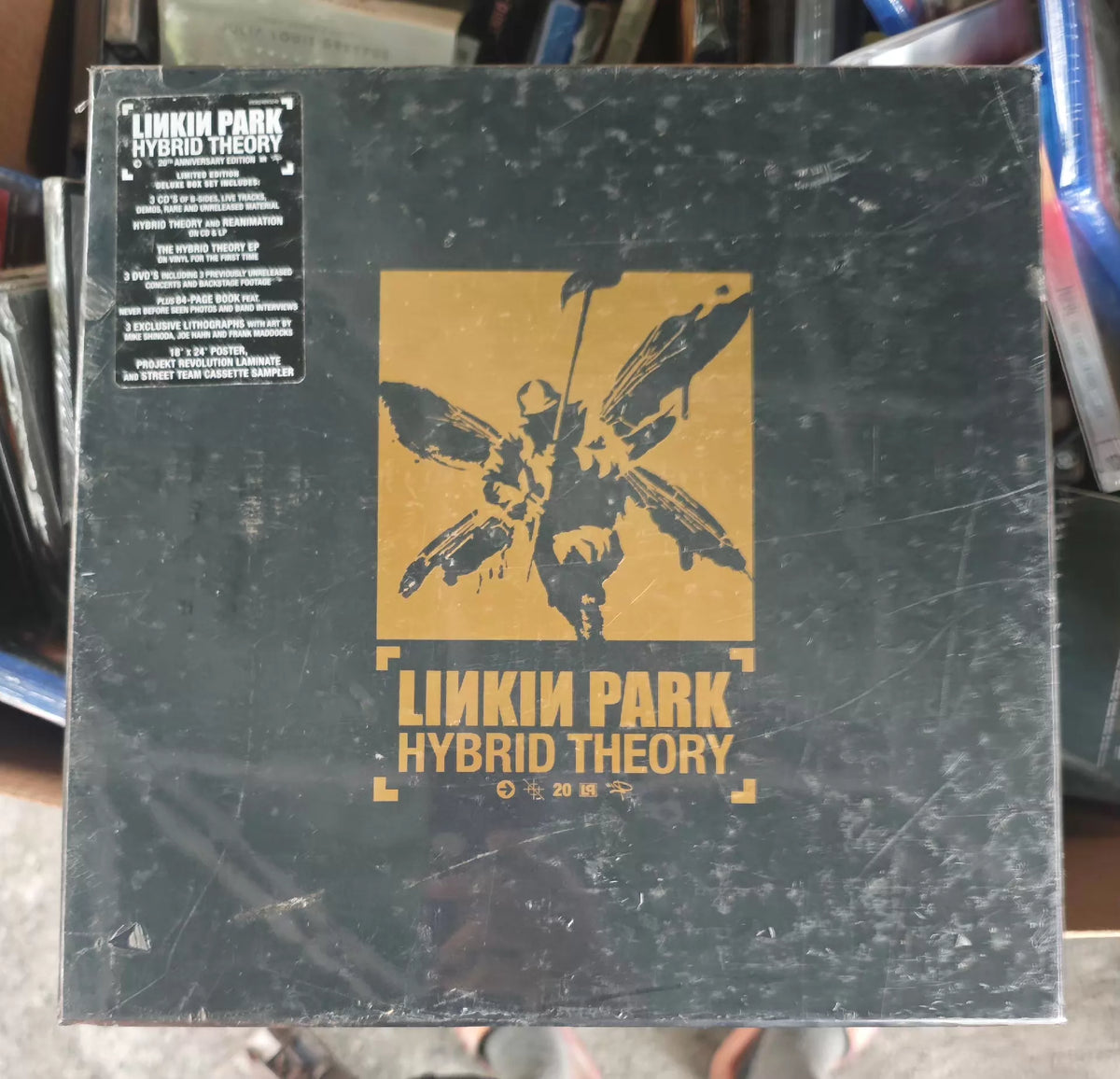 Linkin Park – Hybrid Theory 20th Anniversary Deluxe Vinyl Box Set — front view