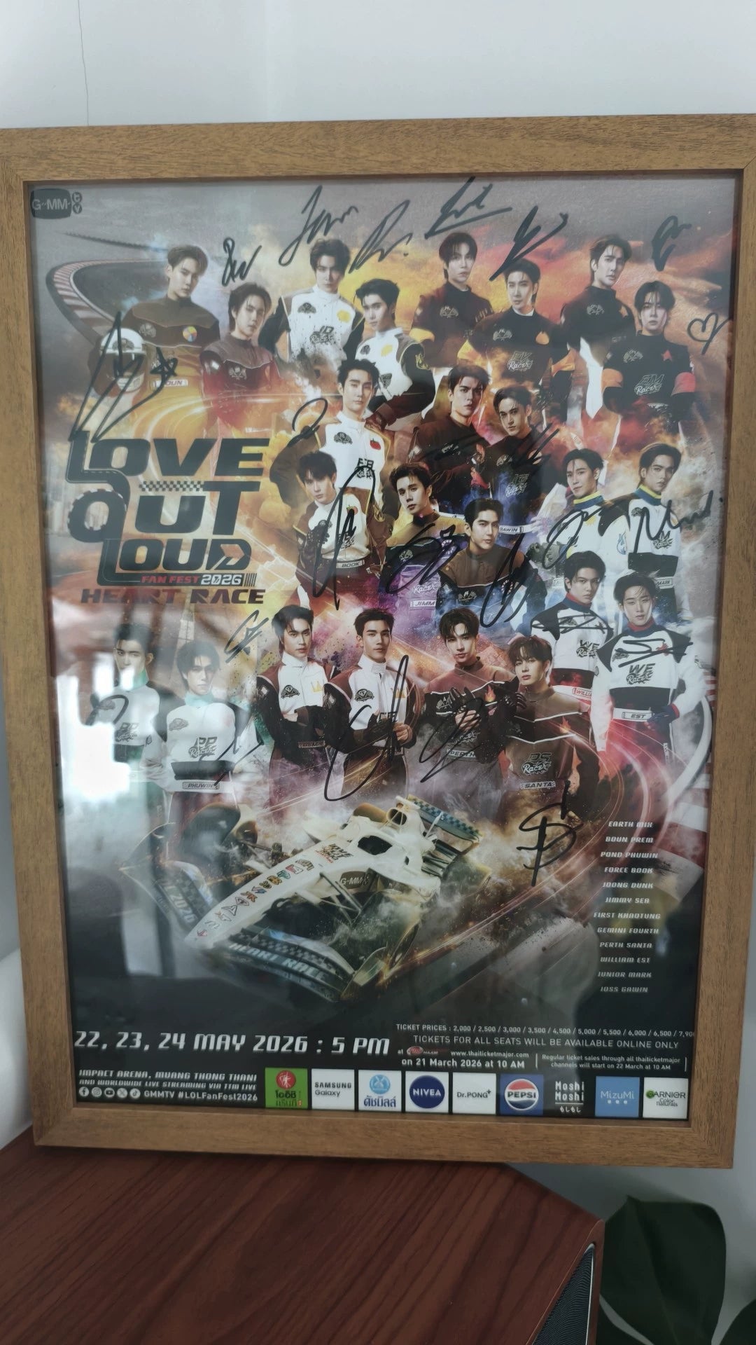 Love Out Loud Fan Meeting 2026 Signed Poster with Frame and Light Stick